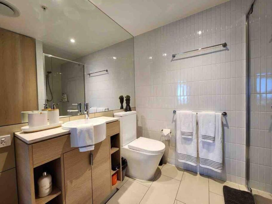 Broadbeach Business Or Leisure Gold Coast Esterno foto