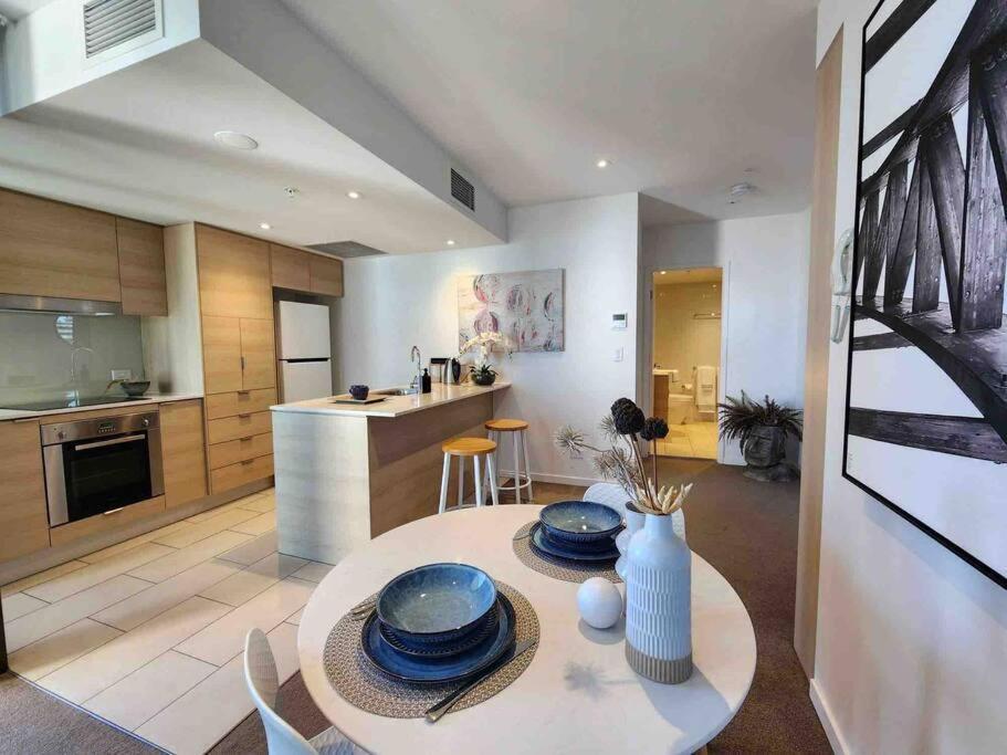 Broadbeach Business Or Leisure Gold Coast Esterno foto