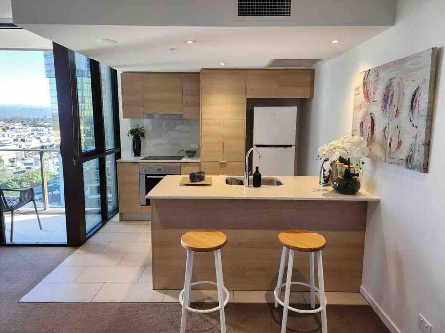 Broadbeach Business Or Leisure Gold Coast Esterno foto